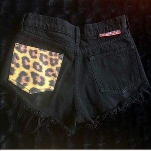 NWOT Laundry Room High Waist Black Cut-off Shorts